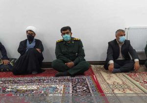 دیدار و ابراز همدردی جانشین سپاه فتح استان با خانواده‌های ۲ شهید در چرام+تصاویر