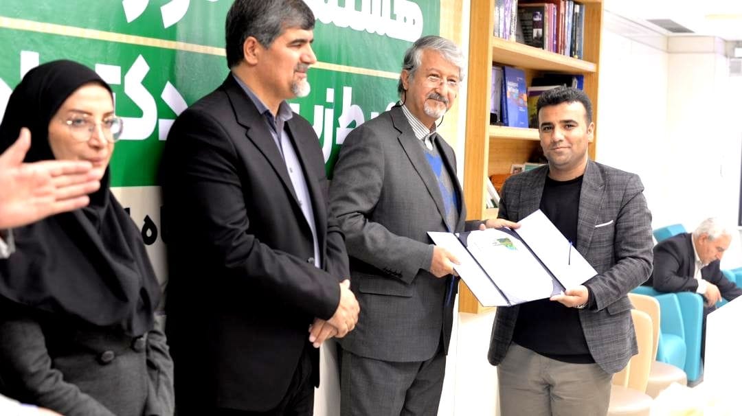 جایزه محیط‌ زیستی رادمنش؛ جنبشی مردمی برای نجات طبیعت ایران/ از کتاب تا جشنواره؛ روایت دکتر رادمنش تحول در فرهنگ‌سازی صیانت از محیط زیست