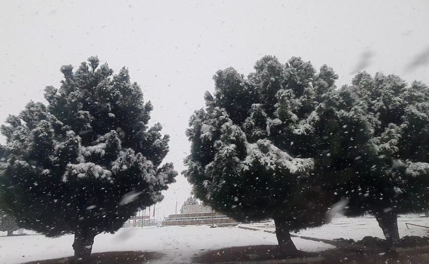 تعطیلی مدارس شیفت عصر دیشموک به دلیل بارش شدید برف و یخزدگی با تصمیم بخشدار دیشموک تعطیلی مدارس شیفت عصر دیشموک به دلیل بارش شدید برف و یخزدگی با تصمیم بخشدار دیشموک