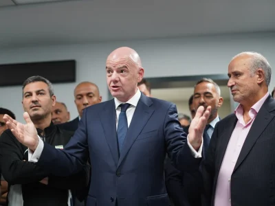 تشکر رئیس فیفا از رئیس فدراسیون فوتبال ایران