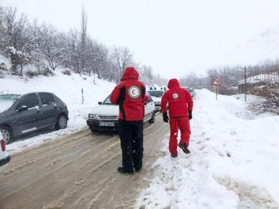 امدادرسانی هلال احمر به ۶۲۴ نفر گرفتار در برف و کولاک شب گذشته کهگیلویه و بویراحمد طی انجام ۱۵۶ عملیات امداد و نجات