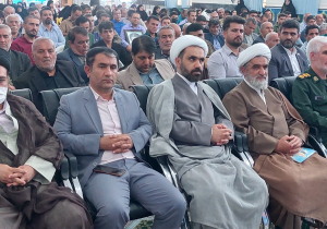صفا حبیبی بخشدار چاروسا:خانواده شهدا، افتخاری بزرگ برای مسئولان نظام است
