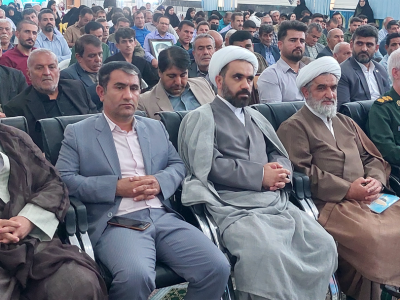 صفا حبیبی بخشدار چاروسا:خانواده شهدا، افتخاری بزرگ برای مسئولان نظام است