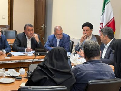برگزاری نشست فشرده ۵ ساعته سید محمدموحد، مجمع نمایندگان و استاندار برای رفع مشکلات کهگیلویه بزرگ