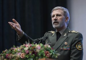 فرمانده کل ارتش: نمی‌گذاریم دشمن، ایران بزرگ را ببلعد